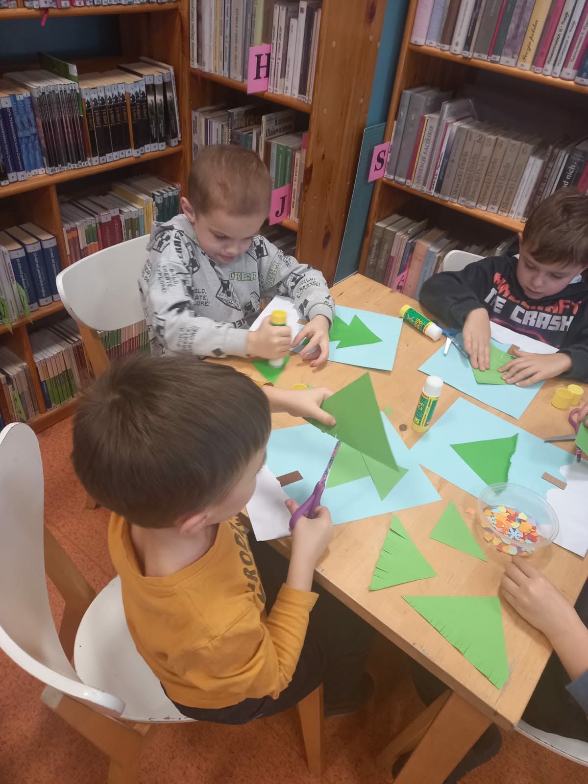 3514d9d9 b720 415b b463 92424cc0948a