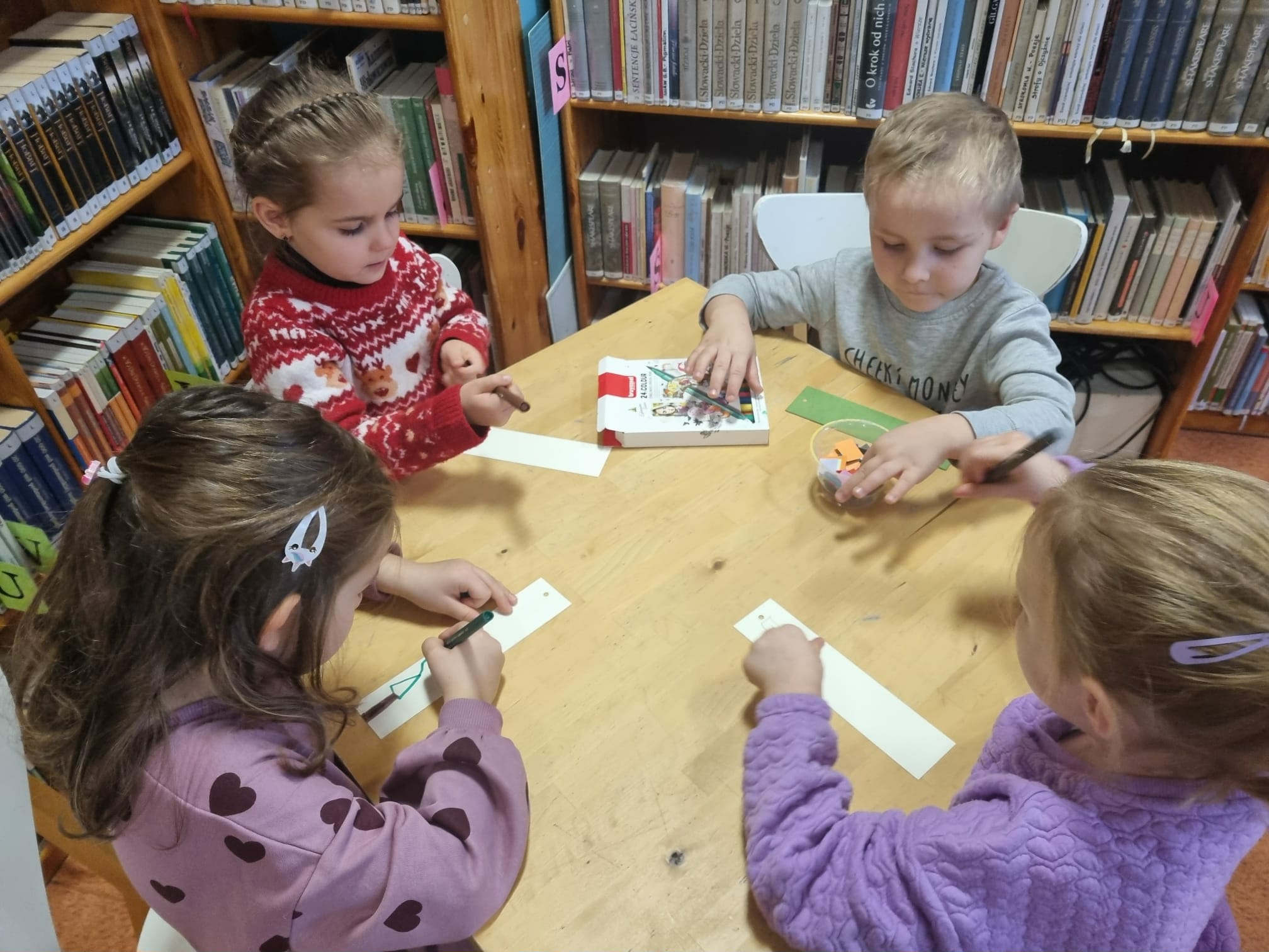 93605590 d30b 454e 8313 4f109715deee